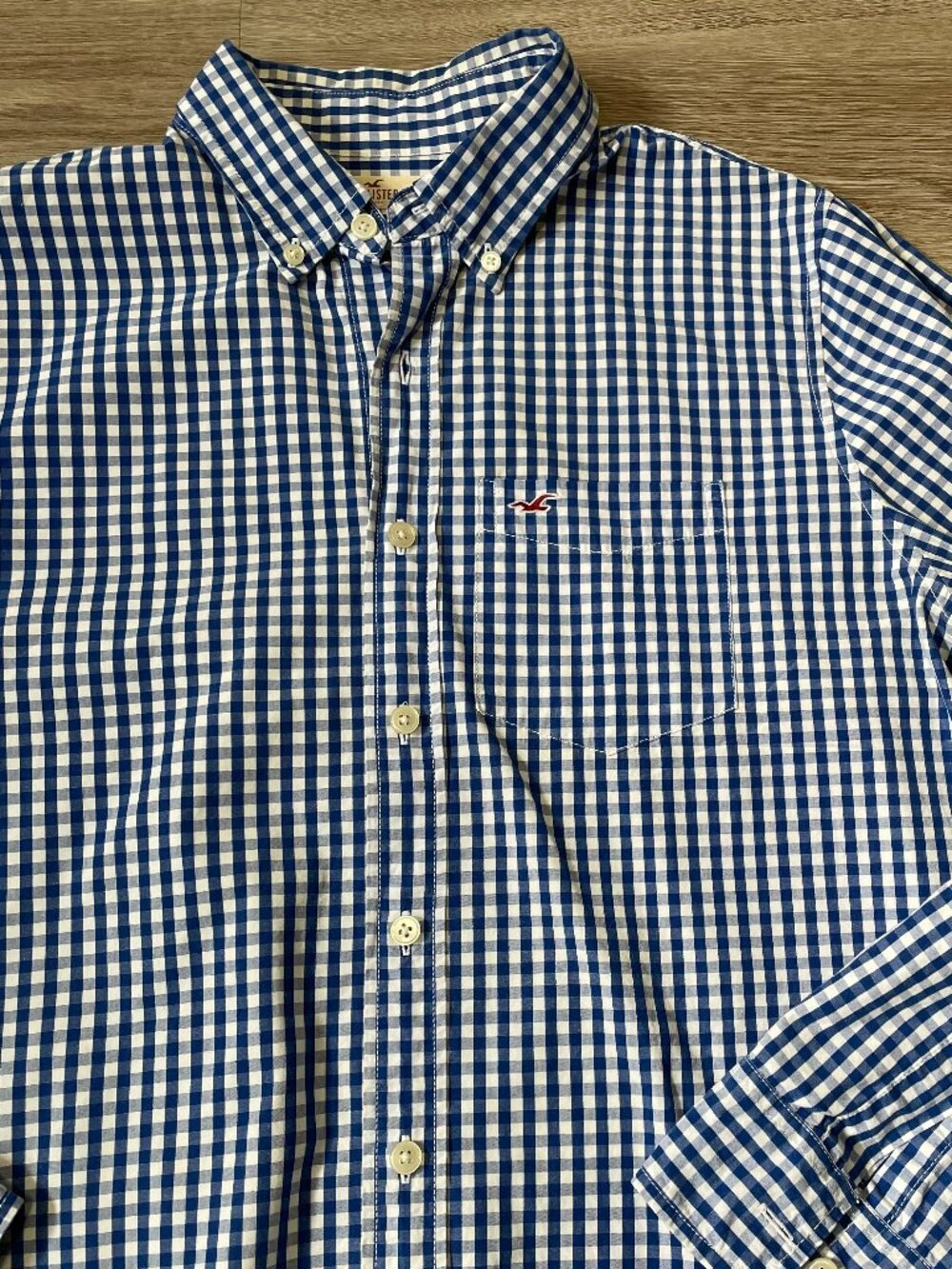 Hollister Button Down Size M